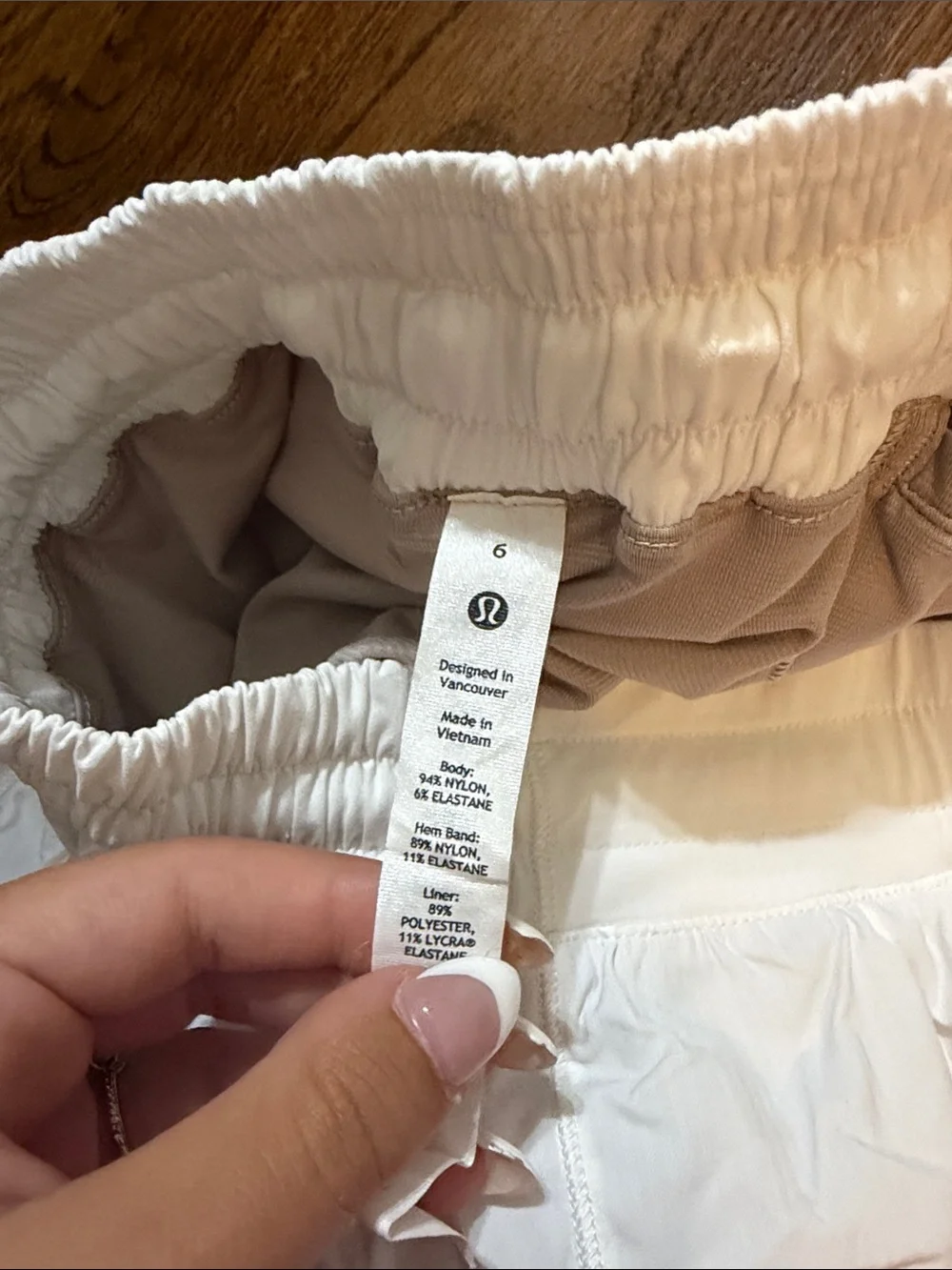 Lululemon white Hotty Hots